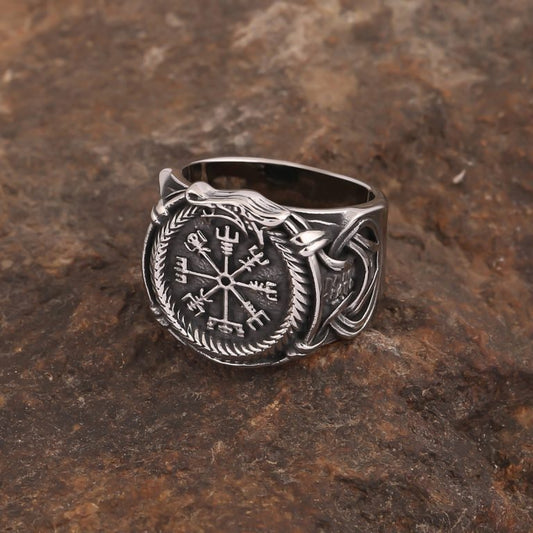 Vegvisir Ring