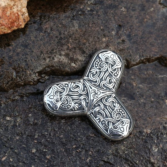 Drengir Brooch