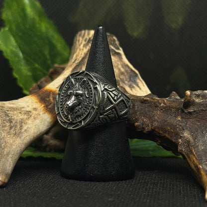 Fenrir Ring – stainless steel Viking ring inspired by the wolf of Norse mythology