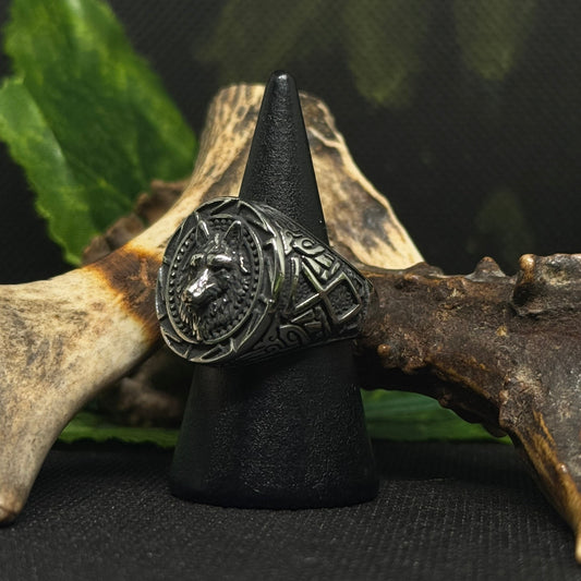 Fenrir Ring – stainless steel Viking ring inspired by the wolf of Norse mythology