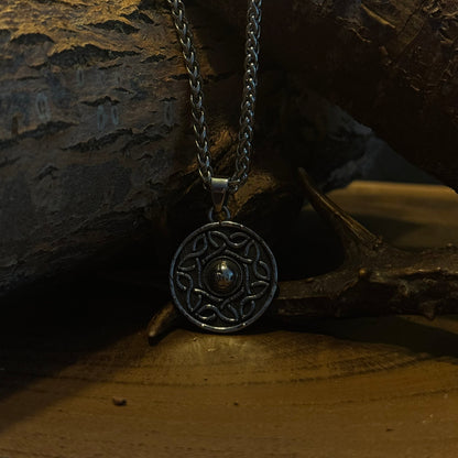 Svalinn Necklace